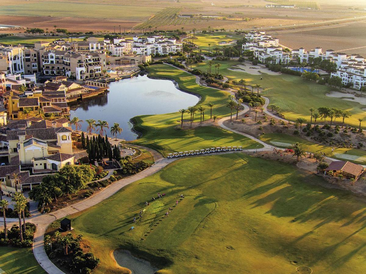 Apartamento De Lujo En Planta Baja Con Piscina En La Torre Golf Resort Roldan Ngoại thất bức ảnh